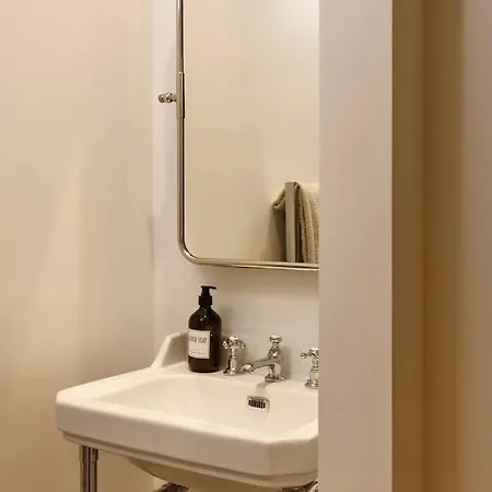 Marais Historique L Loft De 4 Ch Et 4 Sdb Avec Climatisation * Paris